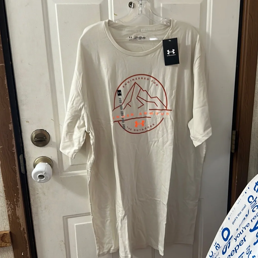 UNDER ARMOUR MEN’S GRAPHIC TEE: STONE: NWT: SZ 4XLT